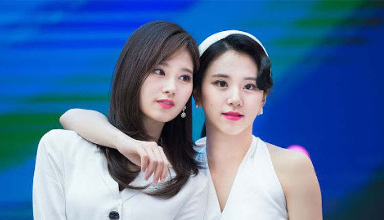are jeongyeon and somin related